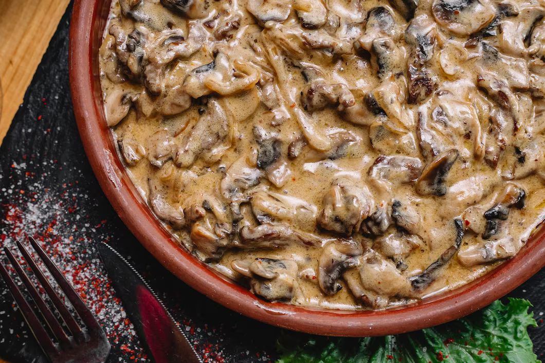 mushrooms-in-sour-cream-sauce-baked